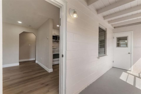 Купить виллу или дом в Саут-Дайтона, Флорида 8 комнат, 106.84м2, № 1908717 - фото 5