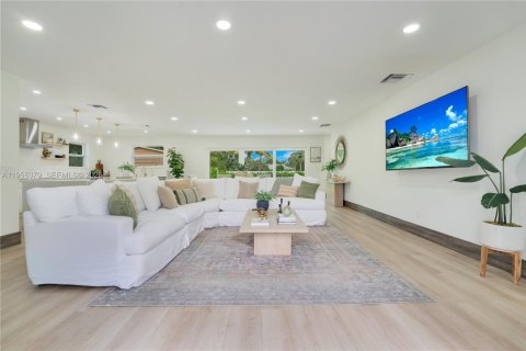 Casa en alquiler en Palm Beach Gardens, Florida, 3 dormitorios, 212.28 m2 № 2010189 - foto 4