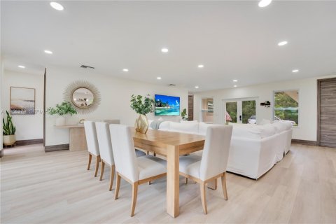 Casa en alquiler en Palm Beach Gardens, Florida, 3 dormitorios, 212.28 m2 № 2010189 - foto 7