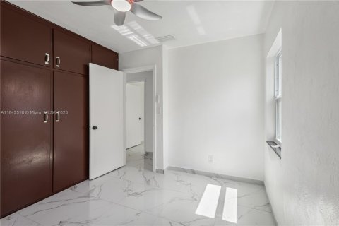 Casa en venta en Lakeland, Florida, 3 dormitorios, 75.81 m2 № 1834178 - foto 8