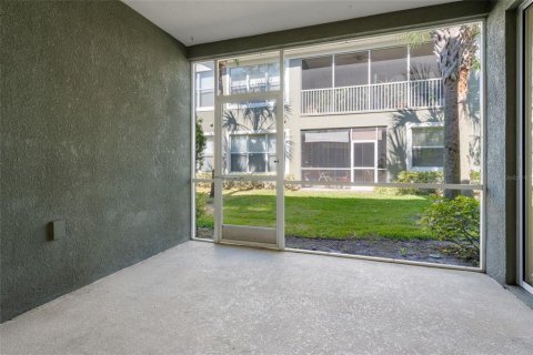 Condominio en alquiler en Riverview, Florida, 3 dormitorios, 131.36 m2 № 1636329 - foto 22