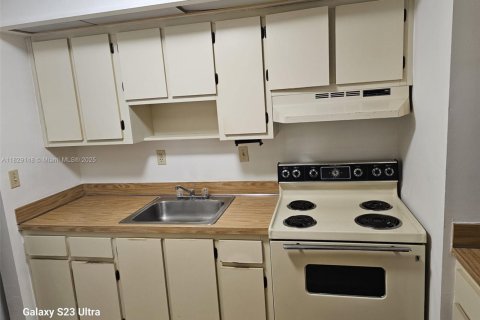 Condominio en venta en Miami, Florida, 2 dormitorios, 84.26 m2 № 1926719 - foto 9