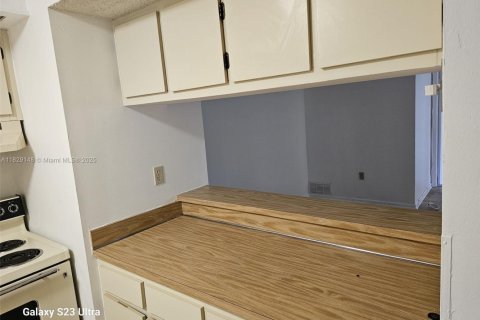 Condominio en venta en Miami, Florida, 2 dormitorios, 84.26 m2 № 1926719 - foto 10