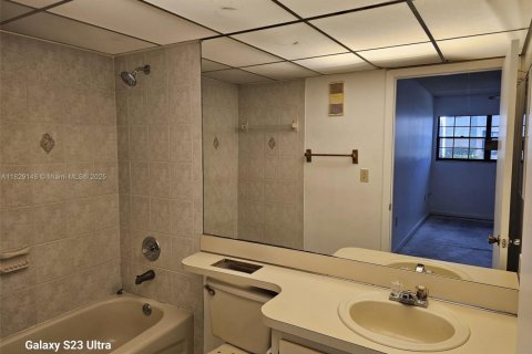 Condominio en venta en Miami, Florida, 2 dormitorios, 84.26 m2 № 1926719 - foto 20