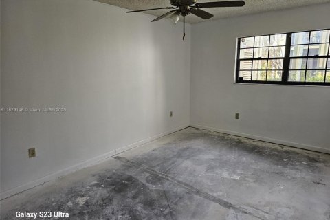 Condominio en venta en Miami, Florida, 2 dormitorios, 84.26 m2 № 1926719 - foto 17