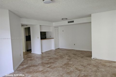 Condominio en venta en Miami, Florida, 2 dormitorios, 84.26 m2 № 1926719 - foto 13