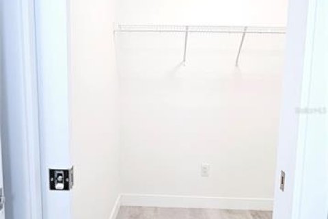 Touwnhouse à louer à Tampa, Floride: 3 chambres, 148.27 m2 № 2427389 - photo 14