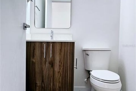 Touwnhouse à louer à Tampa, Floride: 3 chambres, 148.27 m2 № 2427389 - photo 8