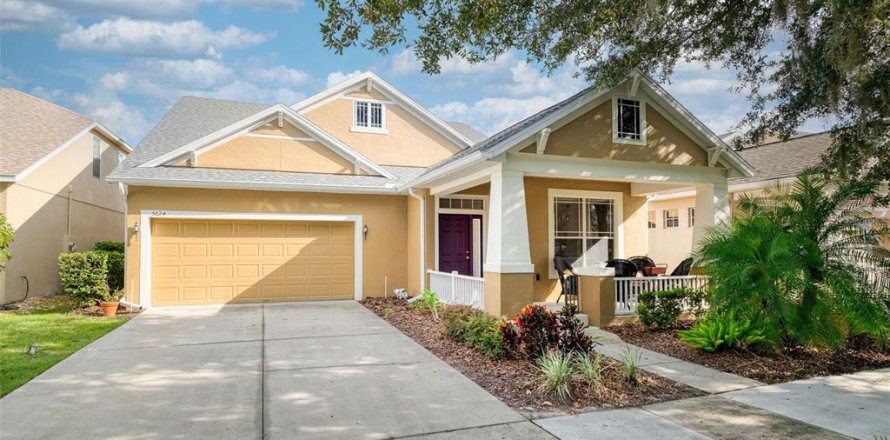 House in Windermere, Florida 4 bedrooms, 232.35 sq.m. № 1918849