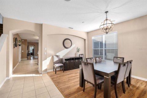 House in Windermere, Florida 4 bedrooms, 232.35 sq.m. № 1918849 - photo 8