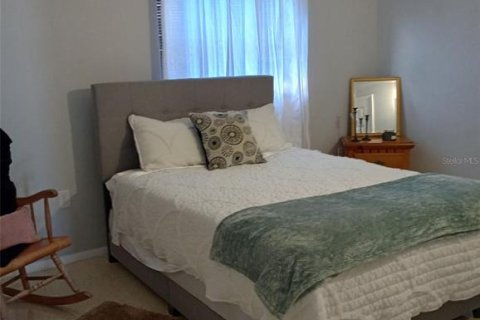 Casa en alquiler en Venice, Florida, 4 dormitorios, 165.37 m2 № 1718439 - foto 8
