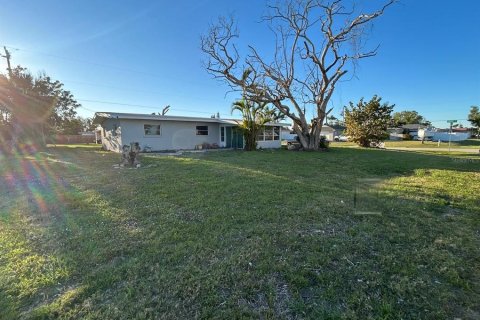 Casa en alquiler en Venice, Florida, 4 dormitorios, 165.37 m2 № 1718439 - foto 13