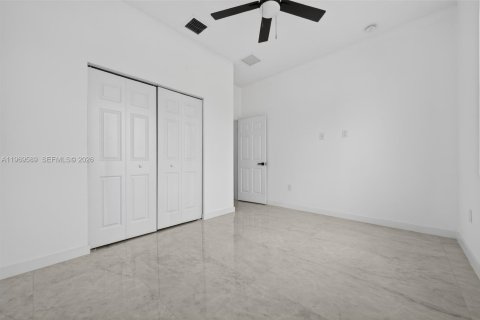 House in Fort Lauderdale, Florida 3 bedrooms № 2030320 - photo 16