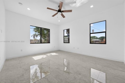House in Fort Lauderdale, Florida 3 bedrooms № 2030320 - photo 20