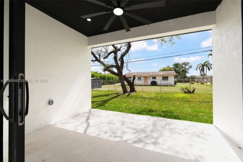 House in Fort Lauderdale, Florida 3 bedrooms № 2030320 - photo 26