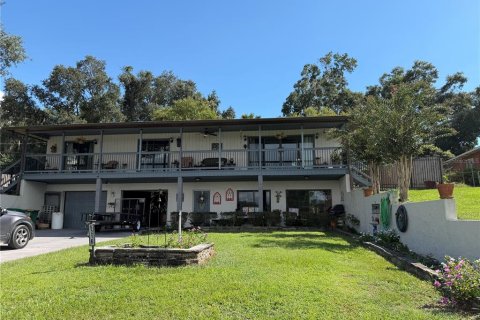 Casa en Fruitland Park, Florida 3 dormitorios, 207.73 m2 № 2378132