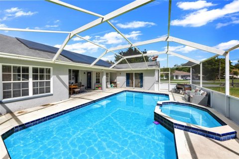 Villa ou maison à vendre à Spring Hill, Floride: 3 chambres, 183.39 m2 № 2400247 - photo 4