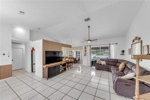 Villa ou maison à vendre à Spring Hill, Floride: 3 chambres, 183.39 m2 № 2400247 - photo 6