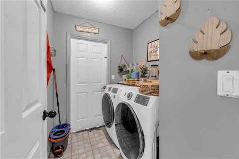 Villa ou maison à vendre à Spring Hill, Floride: 3 chambres, 183.39 m2 № 2400247 - photo 25