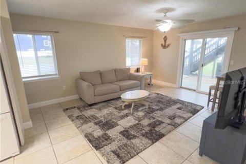 Apartamento en alquiler en Flagler Beach, Florida, 2 dormitorios, 102.19 m2 № 1772957 - foto 12