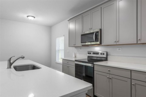 House in Palm Coast, Florida 5 bedrooms, 205.13 sq.m. № 1665686 - photo 11