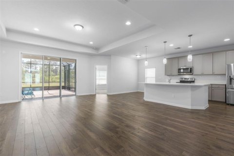 House in Palm Coast, Florida 5 bedrooms, 205.13 sq.m. № 1665686 - photo 6