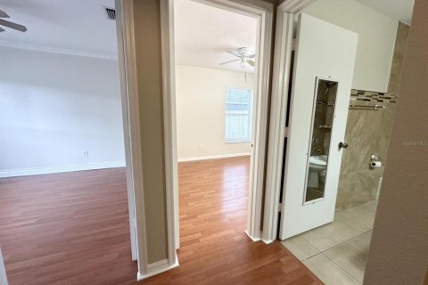 House in Tarpon Springs, Florida 3 bedrooms, 139.82 sq.m. № 2234017 - photo 9