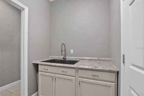 House in Apollo Beach, Florida 4 bedrooms, 196.86 sq.m. № 2285633 - photo 13