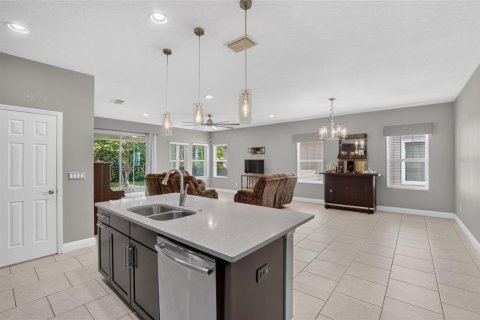 House in Apollo Beach, Florida 4 bedrooms, 196.86 sq.m. № 2285633 - photo 23
