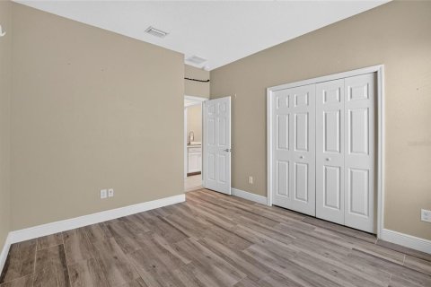House in Apollo Beach, Florida 4 bedrooms, 196.86 sq.m. № 2285633 - photo 16
