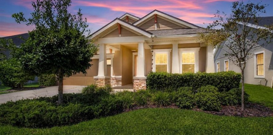 House in Apollo Beach, Florida 4 bedrooms, 196.86 sq.m. № 2285633