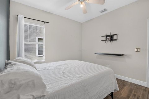 House in Apollo Beach, Florida 4 bedrooms, 196.86 sq.m. № 2285633 - photo 6