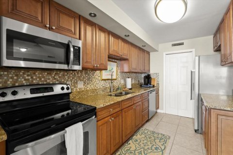 Copropriété à vendre à Ormond Beach, Floride: 2 chambres, 172.24 m2 № 1795054 - photo 6