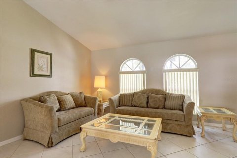 Casa en venta en Port Charlotte, Florida, 3 dormitorios, 191.47 m2 № 1905342 - foto 6