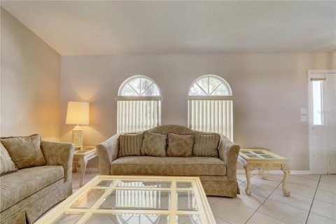 Casa en venta en Port Charlotte, Florida, 3 dormitorios, 191.47 m2 № 1905342 - foto 5