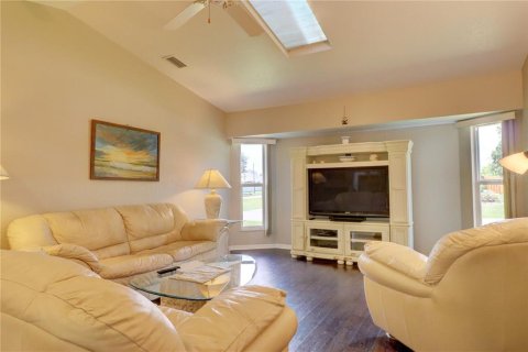 Casa en venta en Port Charlotte, Florida, 3 dormitorios, 191.47 m2 № 1905342 - foto 17