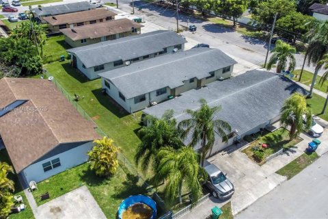 Immobilier commercial à vendre à Florida City, Floride: 195.09 m2 № 1891503 - photo 5