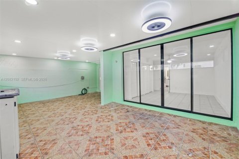 Adosado en venta en Miami, Florida, 3 dormitorios, 135.45 m2 № 2353003 - foto 28