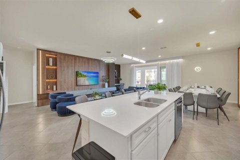 Купить виллу или дом в Клермон, Флорида 10 комнат, 406.54м2, № 2213338 - фото 13
