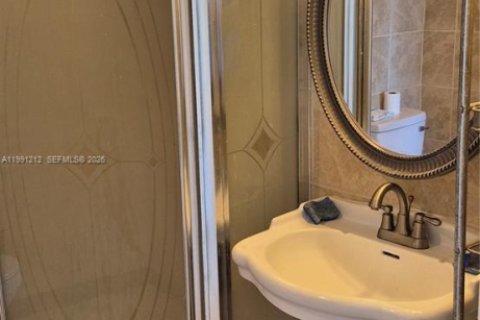 Condominio en alquiler en Hillsboro Beach, Florida, 2 dormitorios, 92.9 m2 № 2057461 - foto 11