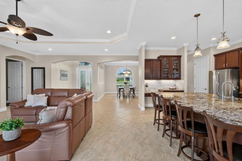 Villa ou maison à vendre à Bradenton, Floride: 3 chambres, 286.14 m2 № 2410124 - photo 13