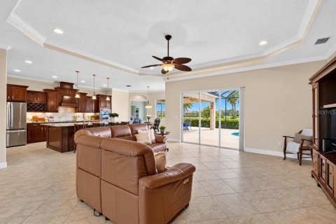 Villa ou maison à vendre à Bradenton, Floride: 3 chambres, 286.14 m2 № 2410124 - photo 10