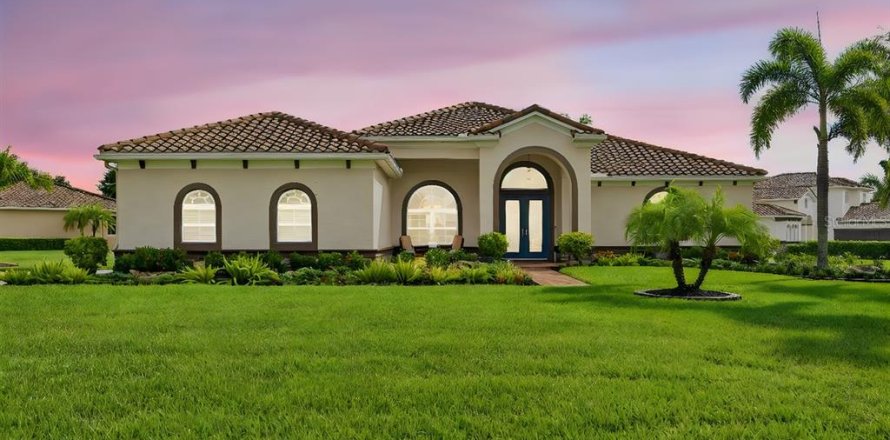 Villa ou maison à Bradenton, Floride 3 chambres, 286.14 m2 № 2410124