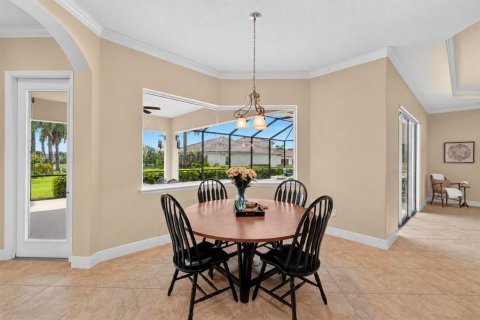 Villa ou maison à vendre à Bradenton, Floride: 3 chambres, 286.14 m2 № 2410124 - photo 8