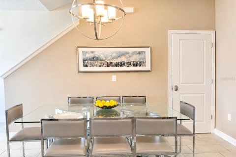 Touwnhouse à louer à Davenport, Floride: 5 chambres, 201.32 m2 № 2114230 - photo 3