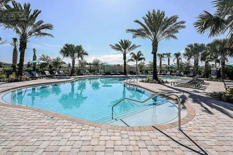 House in Palmetto, Florida 2 bedrooms, 194.91 sq.m. № 1690661 - photo 4