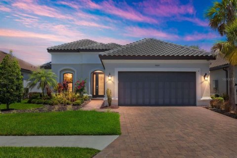 House in Palmetto, Florida 2 bedrooms, 194.91 sq.m. № 1690661 - photo 1