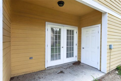 Condo in Gainesville, Florida, 2 bedrooms № 2230429 - photo 27