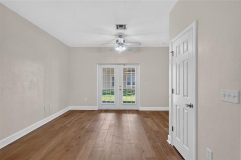 Condo in Gainesville, Florida, 2 bedrooms № 2230429 - photo 9