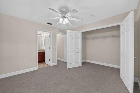 Condo in Gainesville, Florida, 2 bedrooms № 2230429 - photo 24